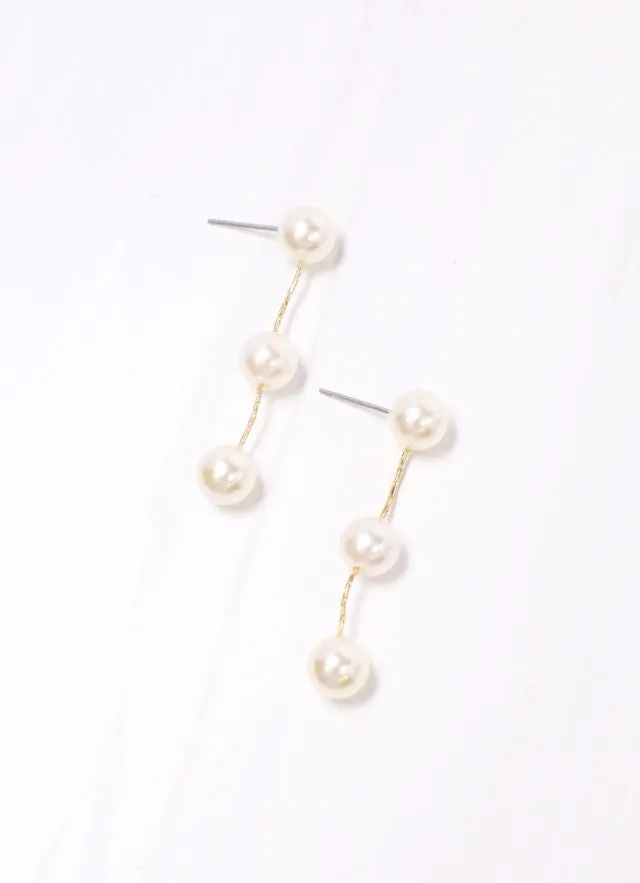 Benedict Pearl Drop Earring CREAM