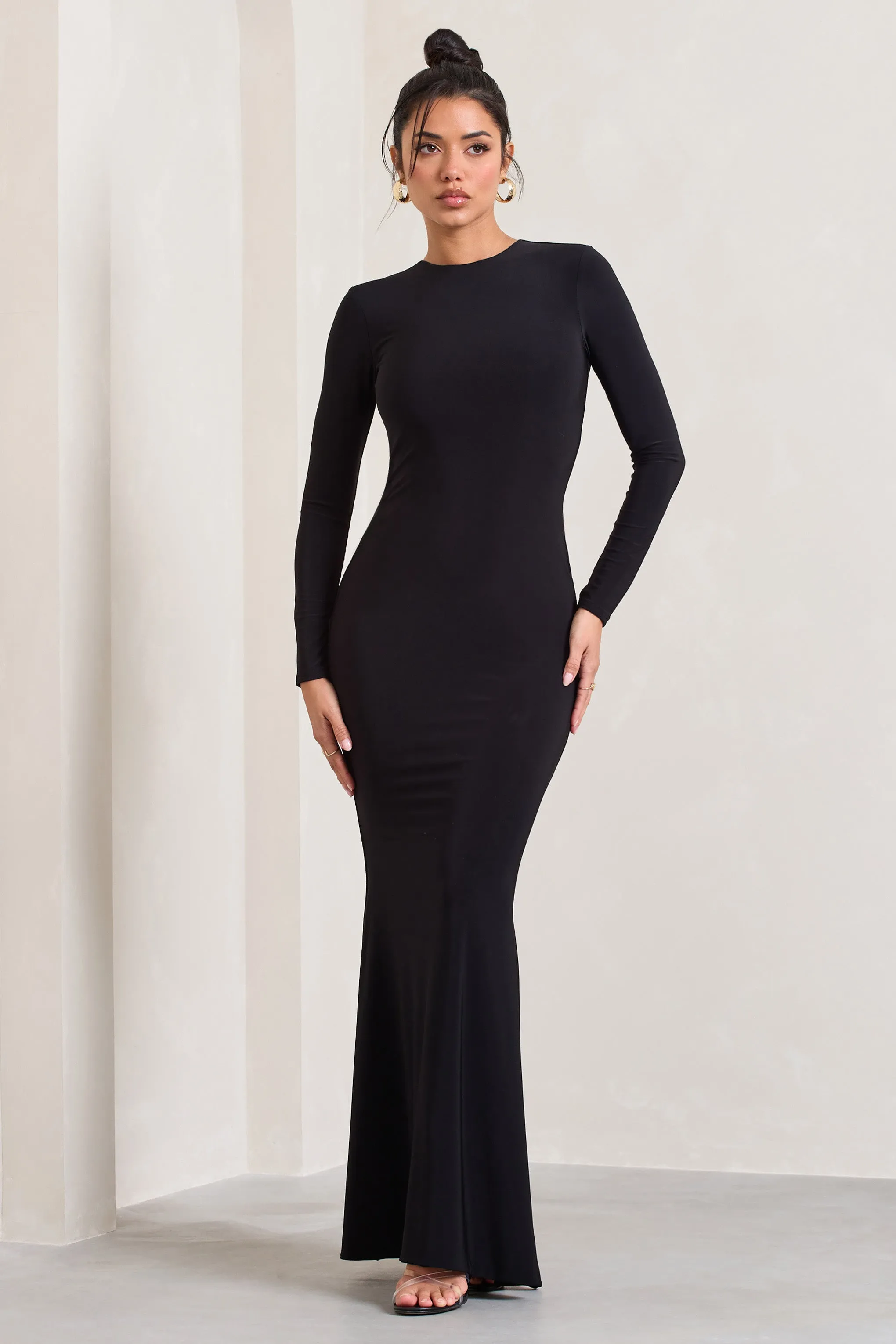 Donna | Black Long-Sleeved Open-Back Maxi Dress