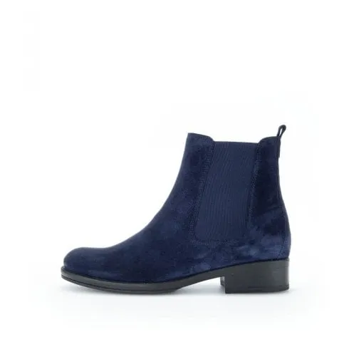 Flat Chelsea Ankle Boot - Adair 31.600