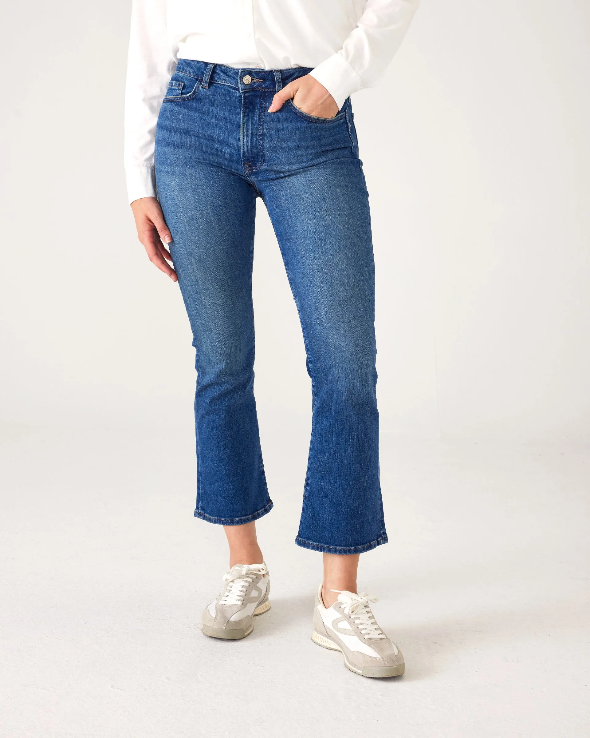 Nomad Cropped Mini Boot Jean