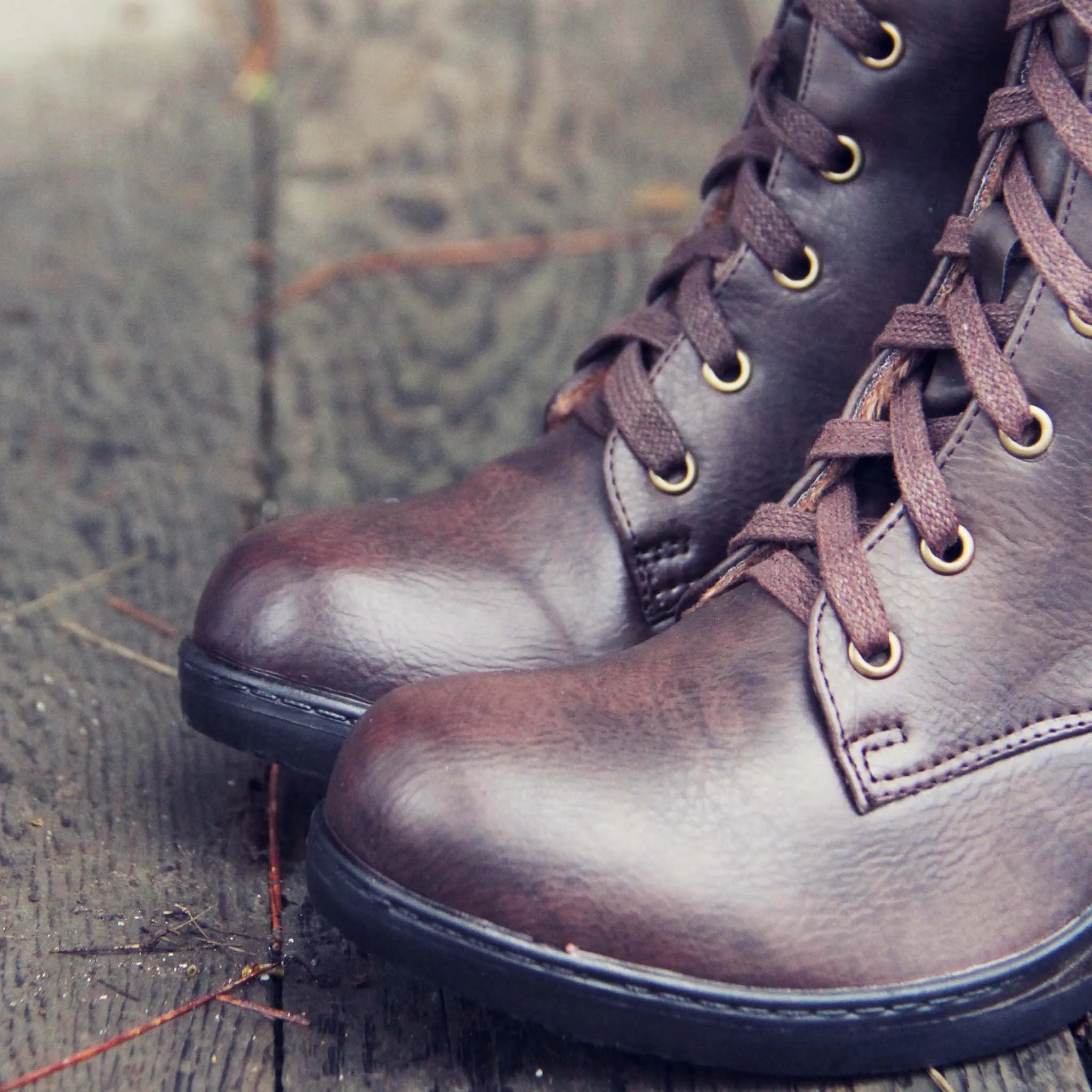 The Chinook Boots in Brown